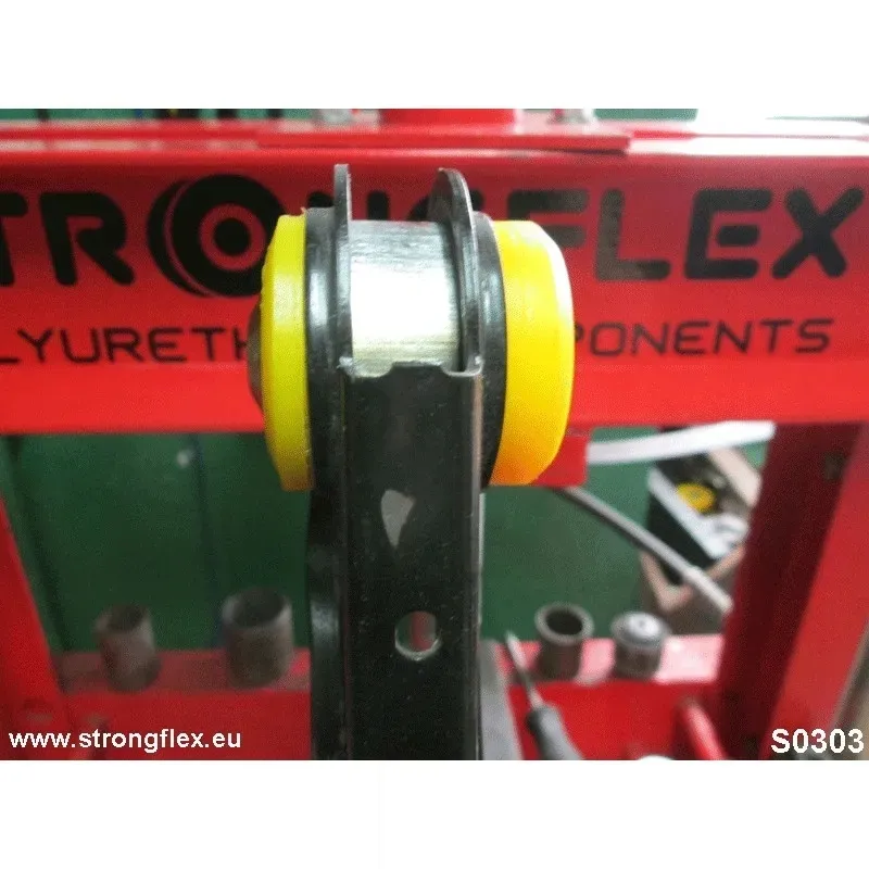 tuleja-wahacza-tylnego-gornego-bmw-e81-e90-e84-e82