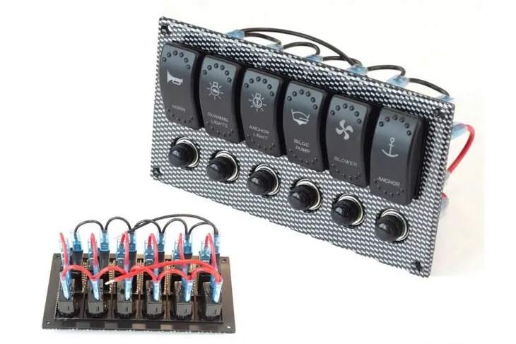 przelaczniki-12-24v-x6-ip68-strona-zabudowy-przod