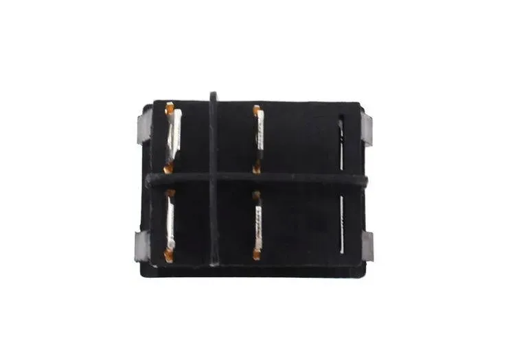 wlacznik-rocker-4-pin