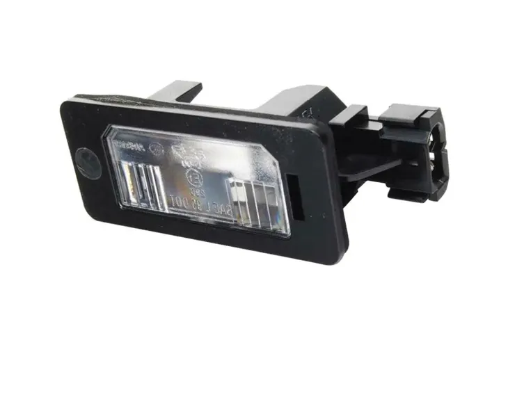lampka-tablicy-rejestracyjnej-bmw-e46-e39-sdn-e90-e60-stan-nowy
