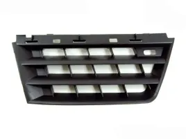 renault-scenic-ii-03-06-atrapa-kratka-w-zderzak-prawa