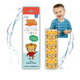 glo-pals-kostki-swiecace-w-wodzie-daniel-tygrysek