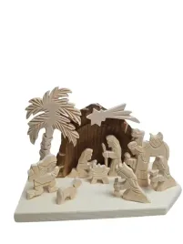 szopka-bozonarodzeniowa-drewniana-rzezbiona-figury-3d-stajenka-drewno
