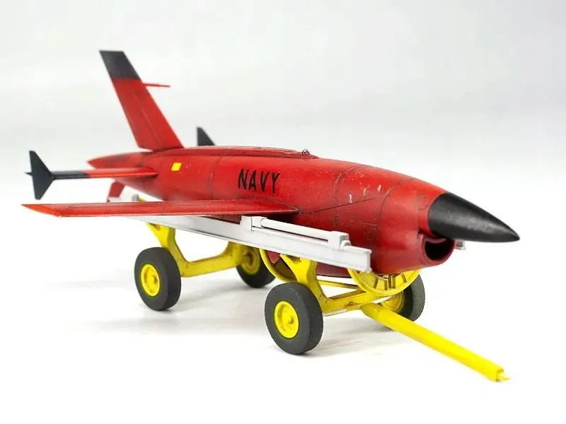 bqm-34a-q-2c-firebee-with-trailer-1-48
