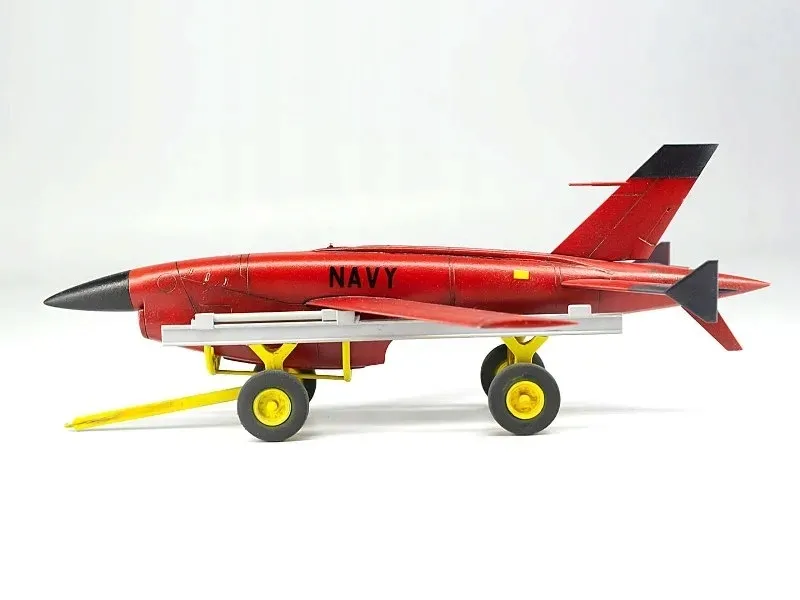 bqm-34a-q-2c-firebee-with-trailer-1-48