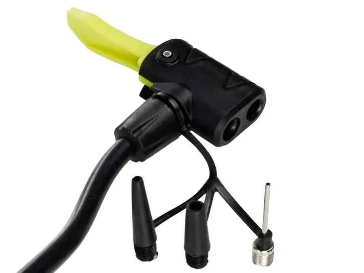 pompka-nozna-jednotlokowa-z-analogowym-cisnieniomierzem-max-11-bar-160-p-stan-nowy