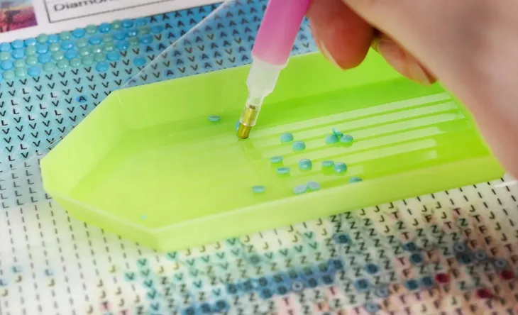 haft-diamentowy-mozaika-glebokosc-produktu-1-cm