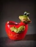 serce-z-zaba-figurka-ceramiczna