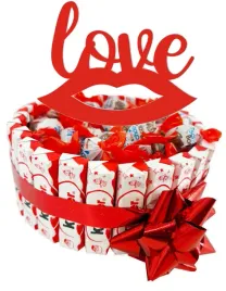 tort-kinder-zestaw-prezent-walentynki-urodziny-kosz-prezentowy-slodycze
