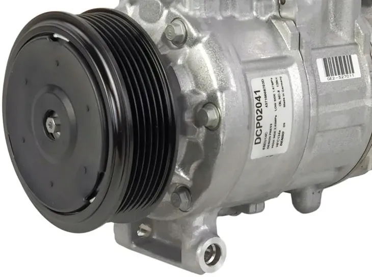 kompresor-klimatyzacja-denso-dcp02041-stan-nowy-waga-z-opakowaniem-8-kg
