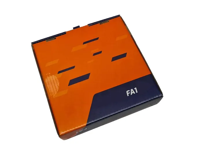 uchwyt-system-wydechowy-fa1-215-943-waga-z-opakowaniem-5-kg