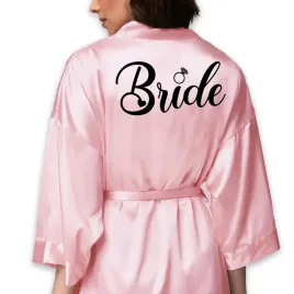 szlafrok-satynowy-rozowy-na-slub-wesele-dla-panny-mlodej-bride-wzory