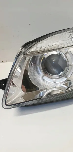 reflektor-hella-1el-247-025-251-jakosc-czesci-zgodnie-z-gvo-q-oryginal-z-logo-producenta-czesci-oem-oes