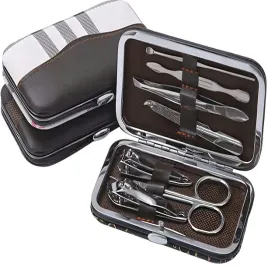zestaw-do-manicure-w-stylowym-etui-idealny-na-prezent-xj3538