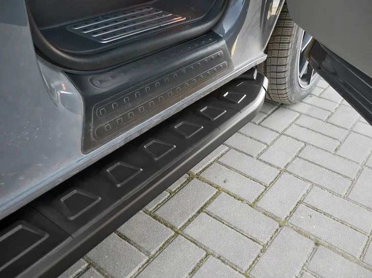 stopnie-boczne-progi-seat-ateca-2017-stan-nowy-numer-katalogowy-producenta-chr-5911ns003-producent-arp