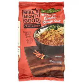 mike-s-mighty-good-recznie-robiony-ramen-wegetarianski-kimchi-ramen-zupa