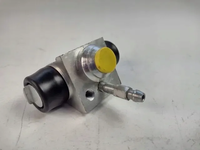 cylinderek-hamulcowy-lpr-4371-producent-czesci-lpr