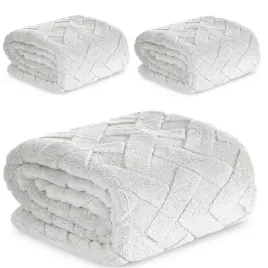 narzuta-na-kanape-i-dwa-fotele-caro-komplet-koc-srebrny-koce-eurofirany