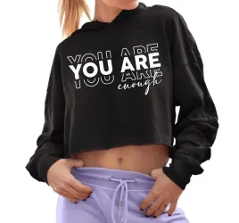 czarna-cropped-bluza-dla-dziewczyny-you-are-enough-wzory-girl-power-rozm-m