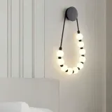 kinkiet-scienny-czarny-lampa-scienna-biala-kule-do-sypialni-salonu-toolight-material-dominujacy-metal