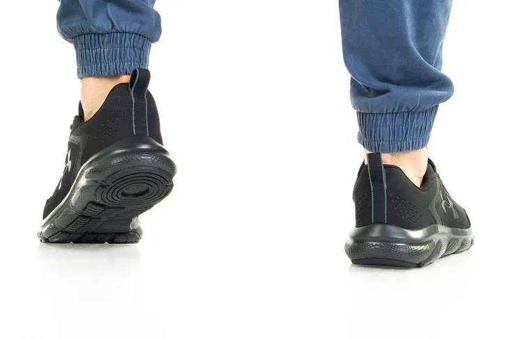 buty-under-armour-charged-asstr-9-ocieplenie-nie