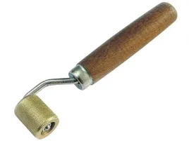 walek-rolka-metalowa-do-montazu-mat-wygluszajacych-butyl-ctk-roller-30-180