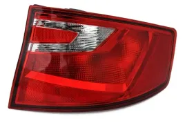 seat-toledo-2013-lampa-tyl-tylna-prawa-depo