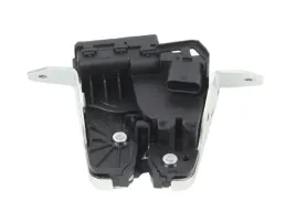 zamek-klapy-bagaznika-mercedes-a-w176-w177-b-w246-w247-c-s205-e-s213