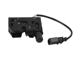 zamek-maski-silnika-audi-a8-d4