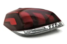 peugeot-508-sedan-14-lampa-tylna-led-lewa-nowa