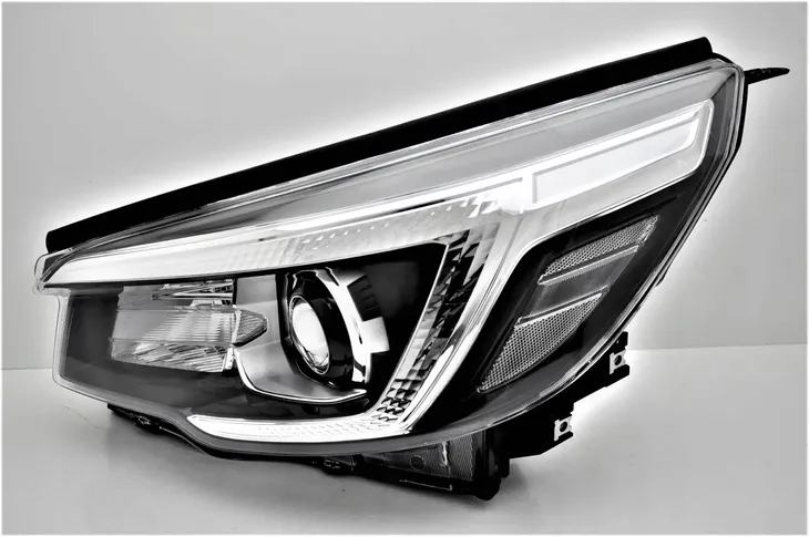 subaru-forester-od-2019-reflektor-led-lewy-e-strona-zabudowy-lewa