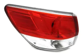 nissan-pathfinder-2014-lampa-tylna-lewa-nowa