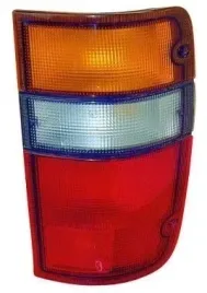 lampa-tyl-tylna-prawa-isuzu-trooper-ii-1991-1998