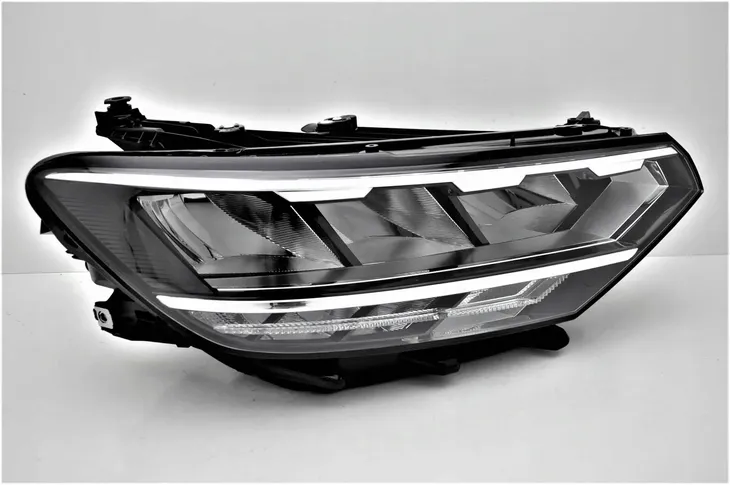 vw-passat-b8-19-reflektor-led-prawy-nowy-producent-czesci-depo