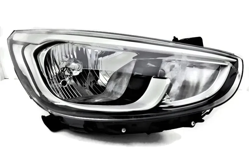 hyundai-accent-2015-reflektor-prawy