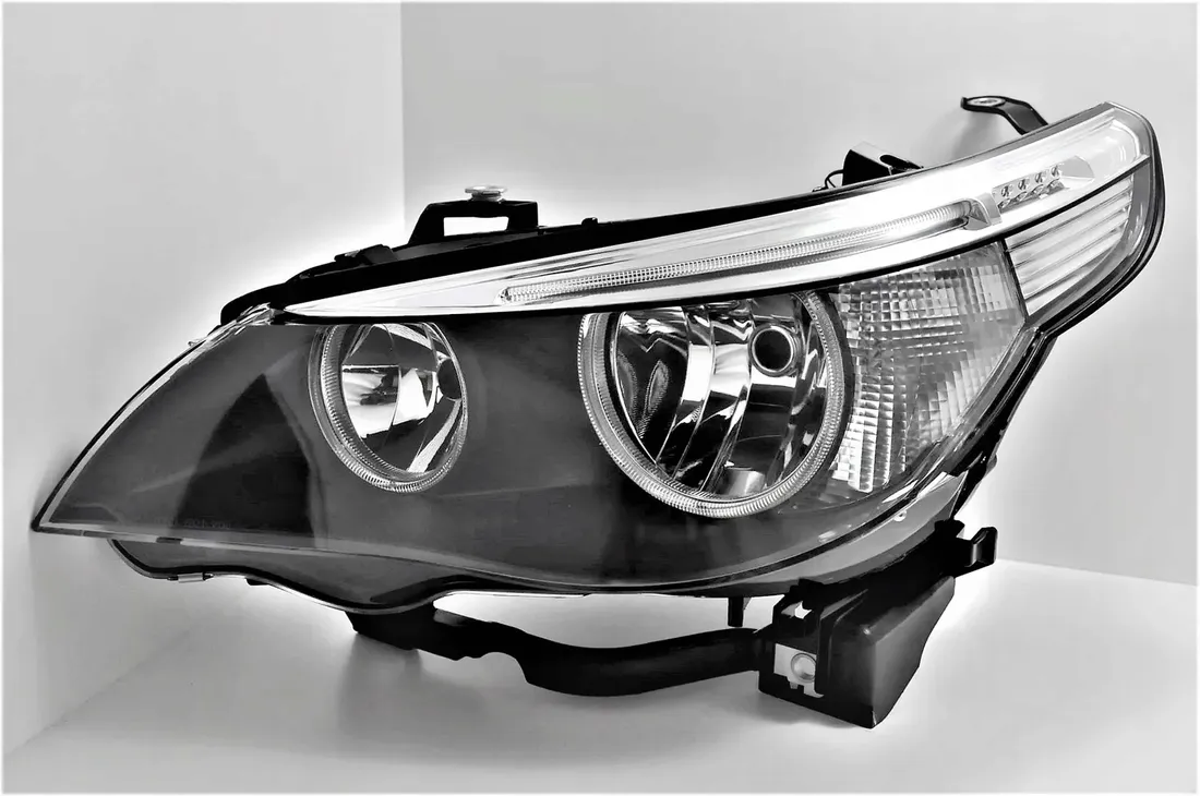 bmw-5-e60-e61-2003-07-reflektor-lewy-depo