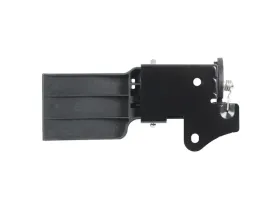 zamek-maski-silnika-audi-q3