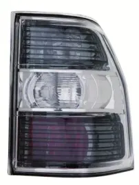 lampa-tylna-lewa-mitsubishi-pajero-iv-2006-