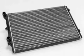 chlodnica-wody-vw-golf-v-seat-leon-octavia-tsi