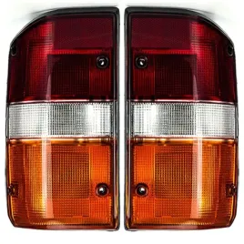 lampy-tylne-tyl-nissan-patrol-gr-iv-komplet