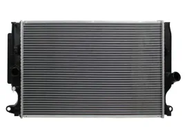chlodnica-wody-toyota-auris-avensis-verso