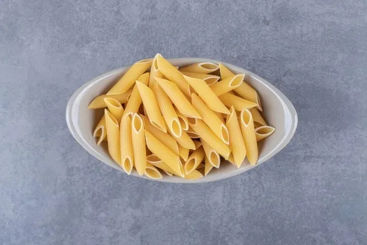 makaron-penne-rigate-1kg