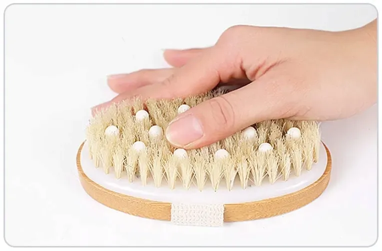 szczotka-do-masazu-ciala-z-wypustkami-na-sucho-mokro-antycelulitowa