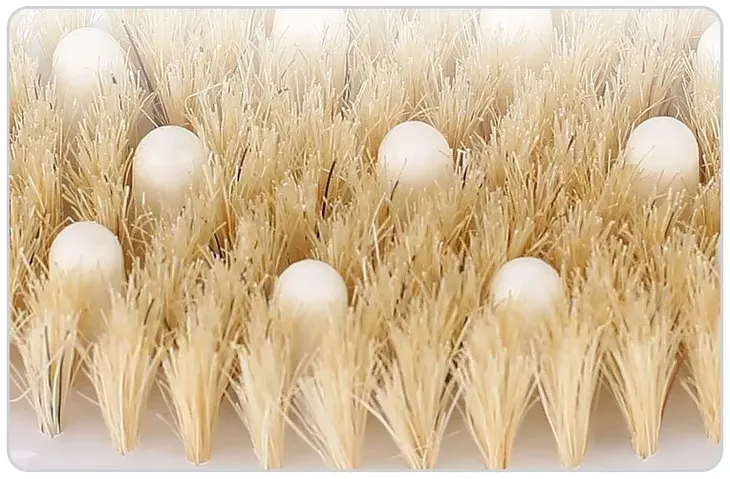 szczotka-do-masazu-ciala-z-wypustkami-na-sucho-mokro-antycelulitowa-material-rekojesci-tworzywo-naturalne