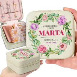 szkatulka-na-bizuterie-bezowa-na-dzien-matki-najpiekniejsza-z-mam-imie-wz