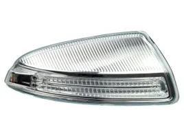 kierunkowskaz-lusterka-prawy-mercedes-klasa-c-w204