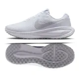 revolution-8-marka-nike