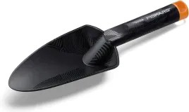 lopatka-ogrodowa-fiskars-lekka-wielofunkcyjna-wzmocniona-solidna-29-cm