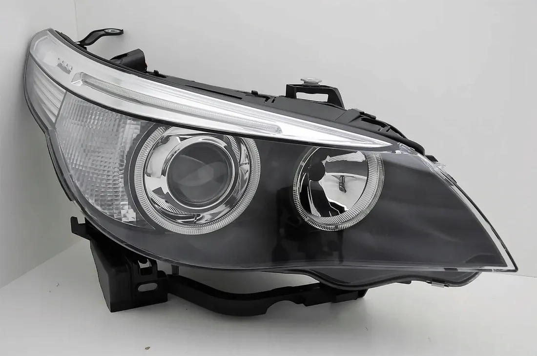 bmw-e60-e61-2003-06-reflektor-bi-xenon-prawy