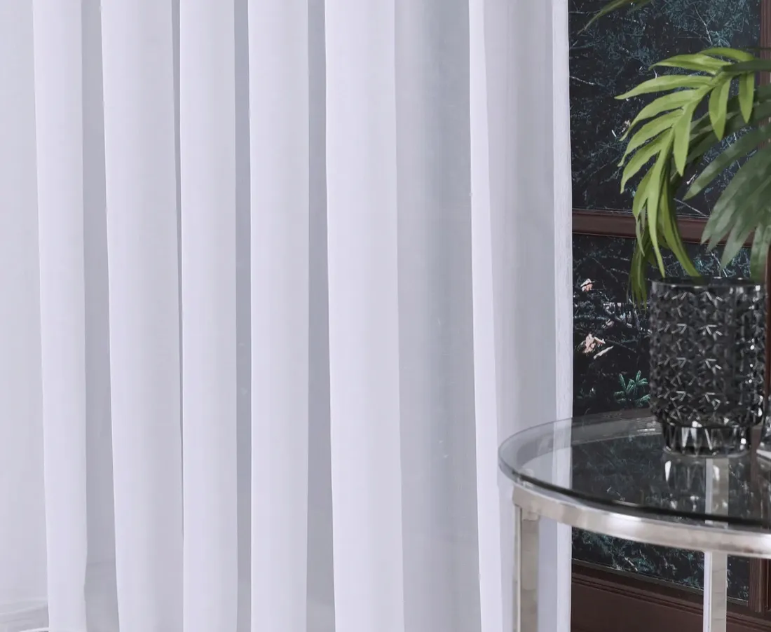 firana-gotowa-woal-biala-zaslona-na-tasmie-tunel-zabki-do-salonu-450x260-cm